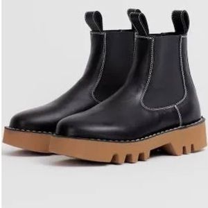 Perfect ! Brand New!  Sofia D’Hoore winter / rain boots.